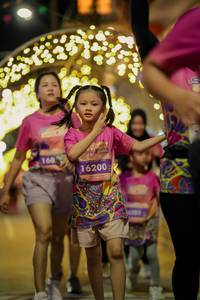 BIB: 160, 16200
                            <button type="button" onclick="openModal(24741780)" class="btn btn-primary btn-sm float-right btn-popup" data-toggle="modal" data-target=".modal-high-quality">
                        <i class="fas fa-shopping-cart"></i> Add to Cart
                    </button>
                                            <button type="button" onclick="isThisMe(24741780, true)" class="btn btn-success btn-sm float-right btn-popup btn-isme hidden" data-toggle="tooltip" data-placement="bottom" title="นี่คือรูปของคุณใช่ไหม คลิกที่นี่เพื่อเอาเข้าอัลบั้ม">
                        <i class="fas fa-plus"></i> Add to album
                    </button>
                    <button type="button" onclick="isThisMe(24741780, false)" class="btn btn-warning btn-sm float-right btn-popup btn-isnotme hidden">
                        <i class="fas fa-ban"></i> Remove from album
                    </button>